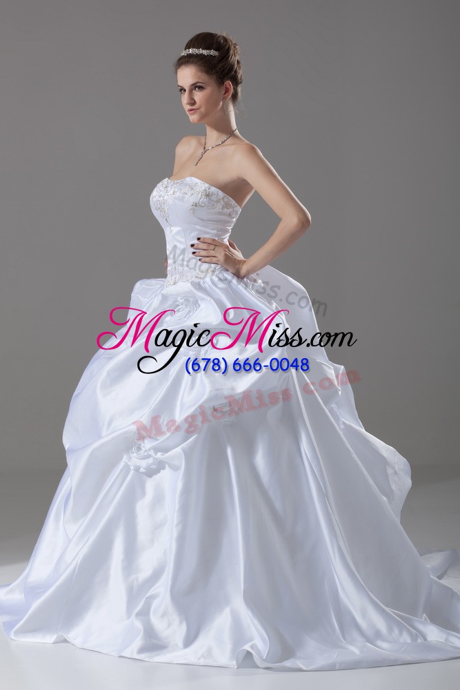 wholesale great white taffeta lace up wedding gowns sleeveless brush train embroidery and pick ups and hand made flower