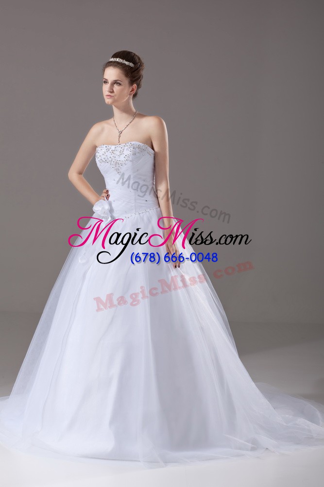 wholesale high class white sleeveless brush train beading and hand made flower wedding gown