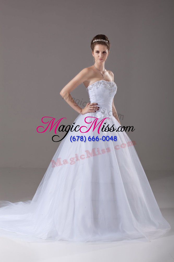 wholesale high class white sleeveless brush train beading and hand made flower wedding gown