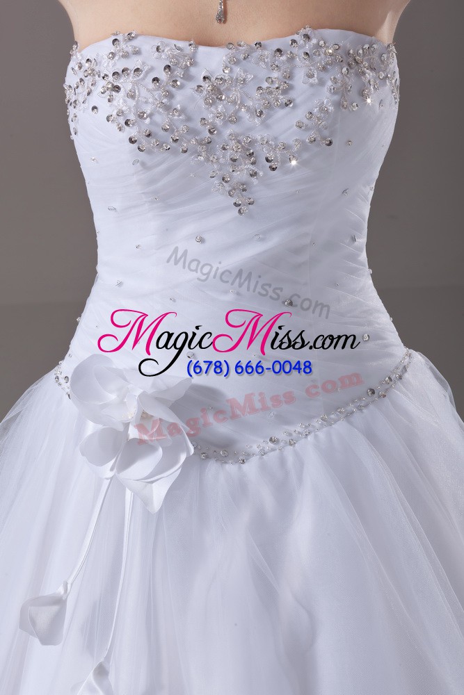 wholesale high class white sleeveless brush train beading and hand made flower wedding gown