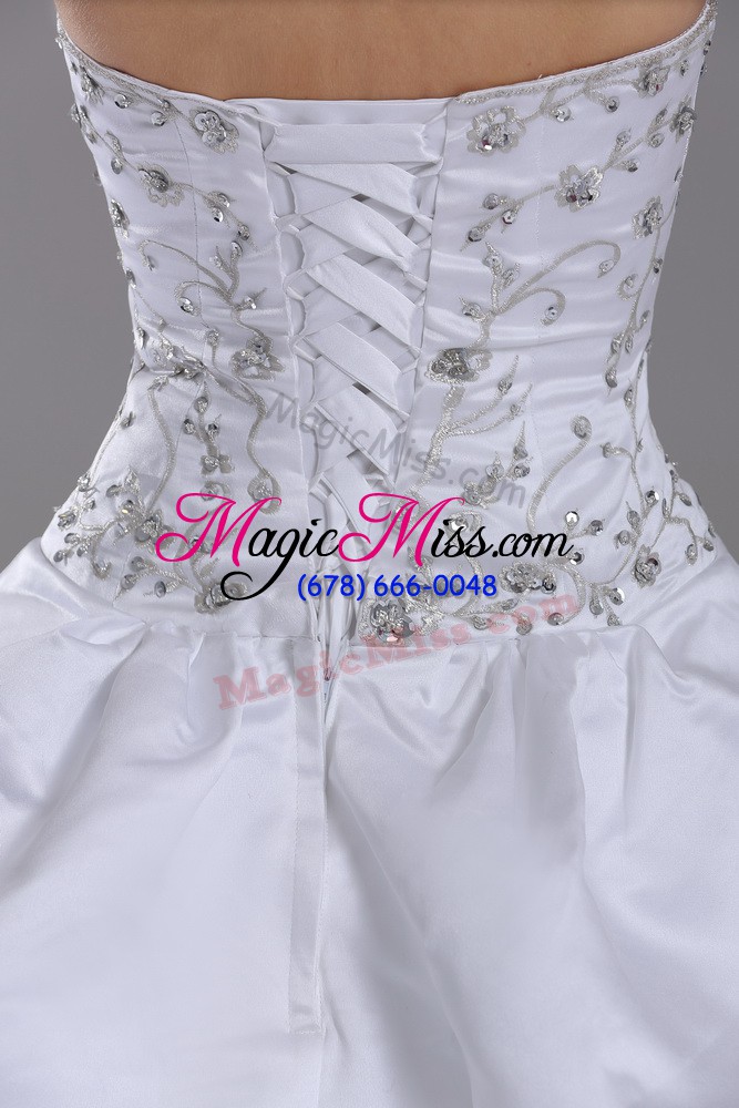 wholesale flare white wedding gown halter top sleeveless brush train lace up