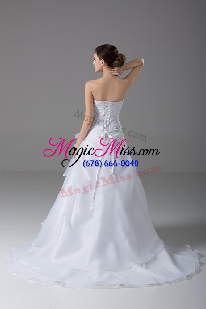 wholesale flare lace up wedding gowns white for wedding party with hand made flower brush train