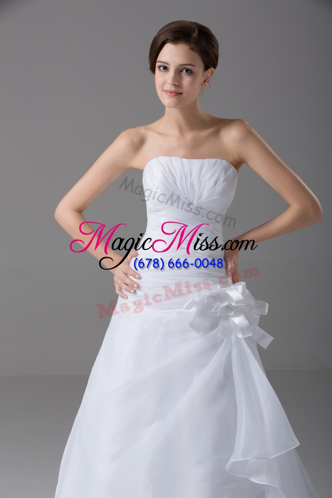 wholesale flare lace up wedding gowns white for wedding party with hand made flower brush train