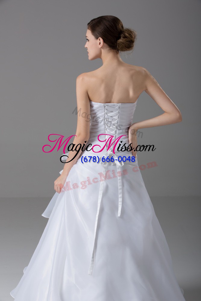 wholesale flare lace up wedding gowns white for wedding party with hand made flower brush train