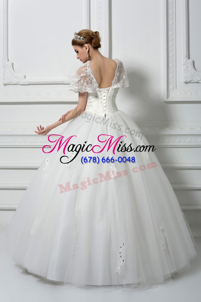 wholesale white v-neck neckline beading and appliques wedding gowns short sleeves lace up