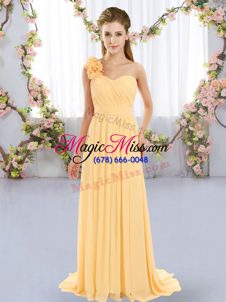 wholesale shining sleeveless chiffon brush train lace up dama dress in gold with hand made flower