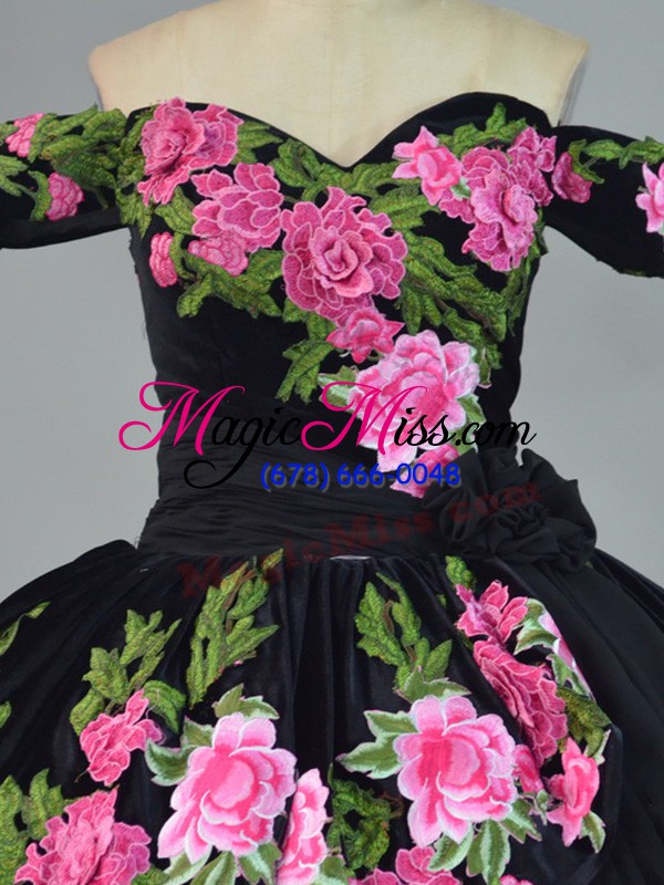 wholesale flirting black lace up quinceanera gowns embroidery sleeveless brush train