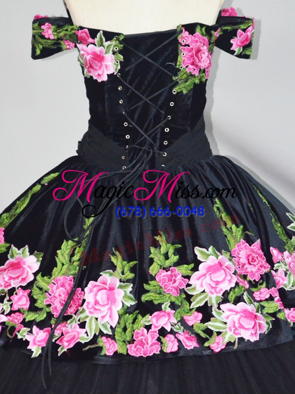 wholesale flirting black lace up quinceanera gowns embroidery sleeveless brush train