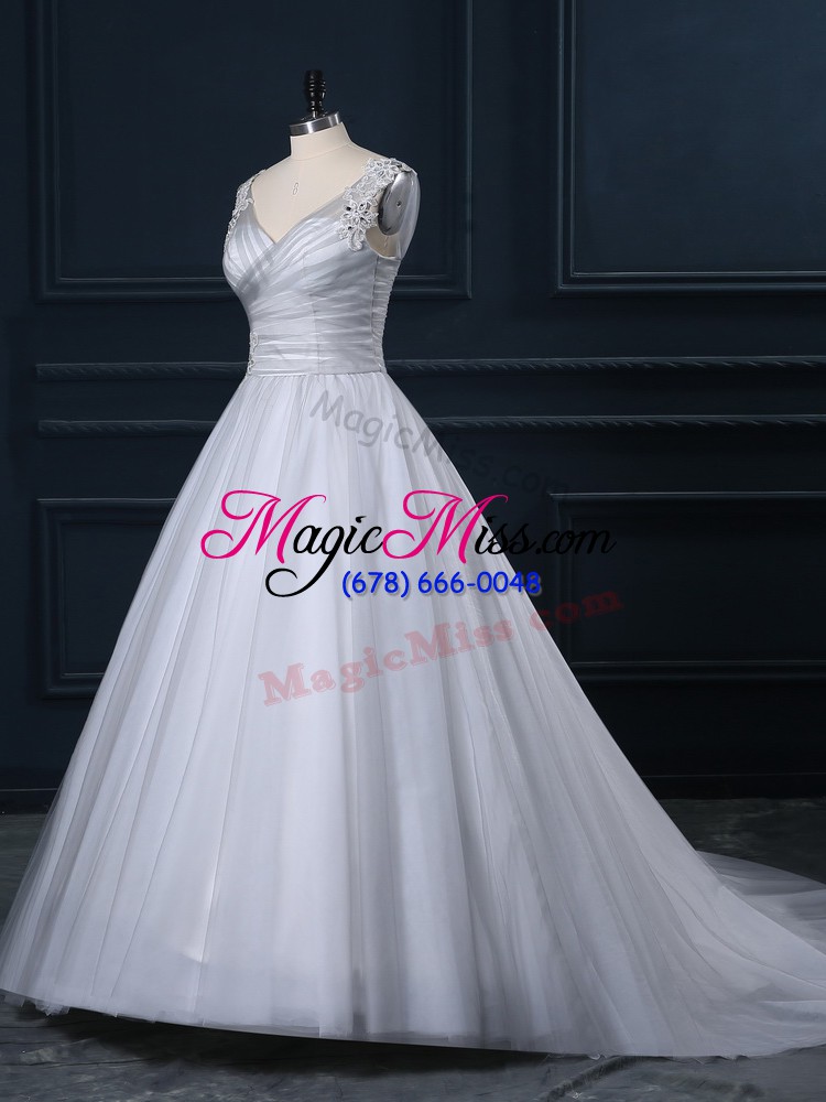 wholesale fine grey v-neck lace up beading and appliques wedding dress court train sleeveless