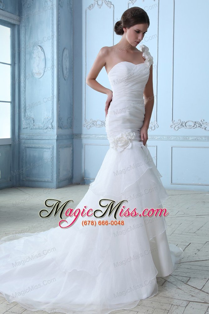 wholesale modest a-line one shoulder court train organza ruch and hand made flowers wedding dress