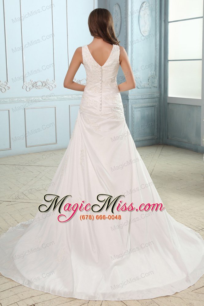 wholesale brand new a-line v-neck court train taffetaruch and appliques wedding dress