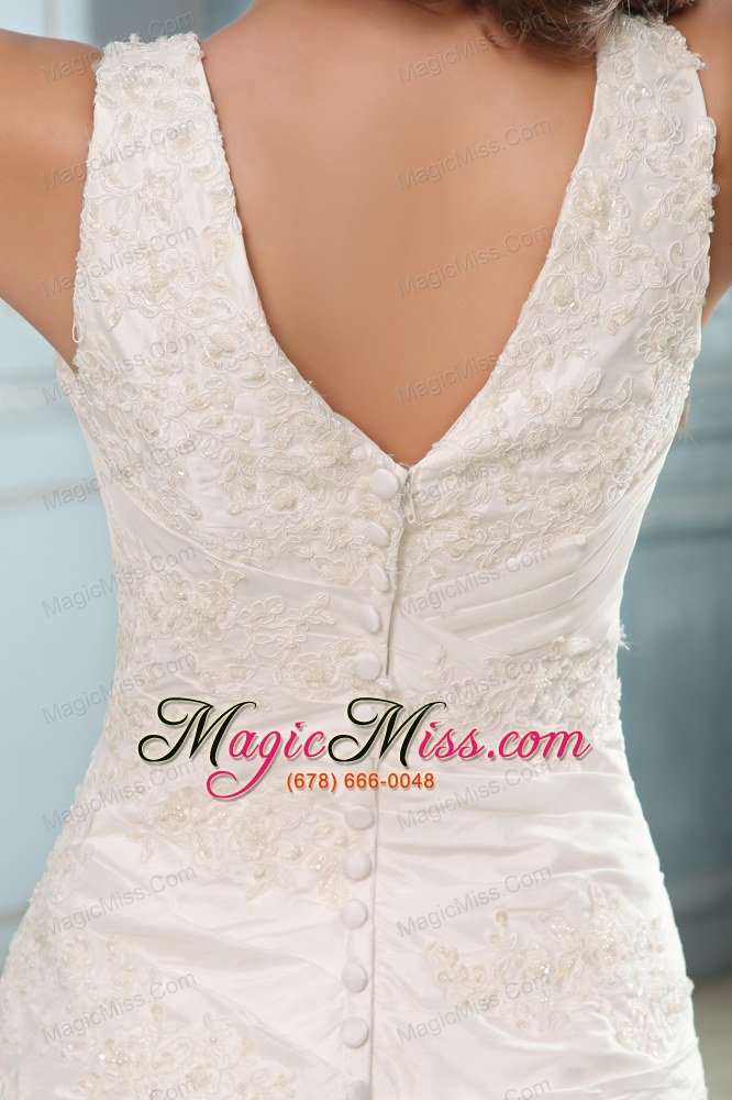 wholesale brand new a-line v-neck court train taffetaruch and appliques wedding dress