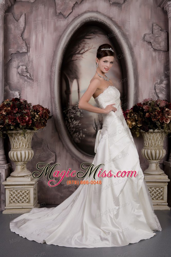 wholesale romantic a-line strapless court train taffeta and lace appliques wedding dress