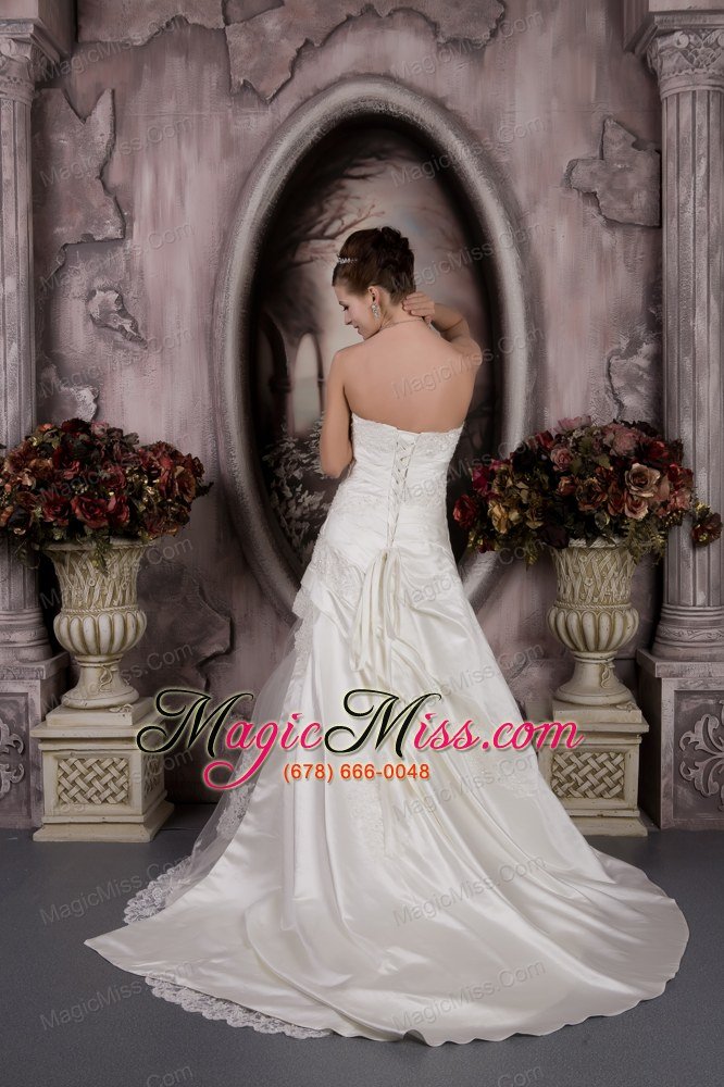 wholesale romantic a-line strapless court train taffeta and lace appliques wedding dress