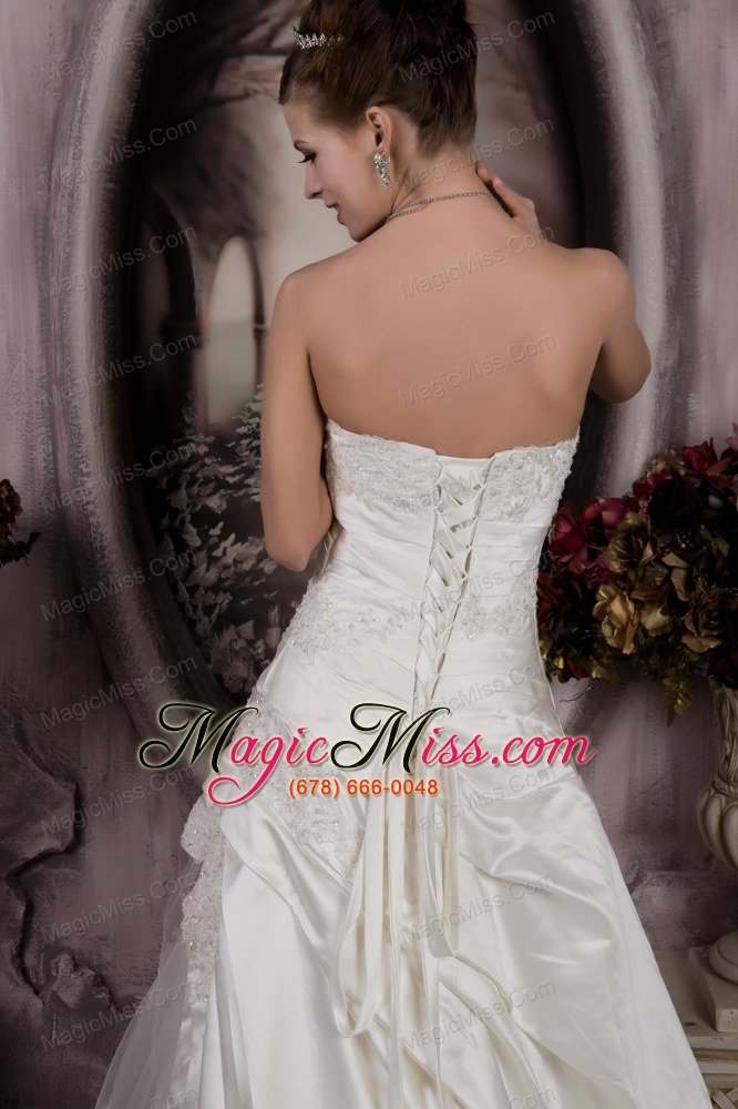 wholesale romantic a-line strapless court train taffeta and lace appliques wedding dress