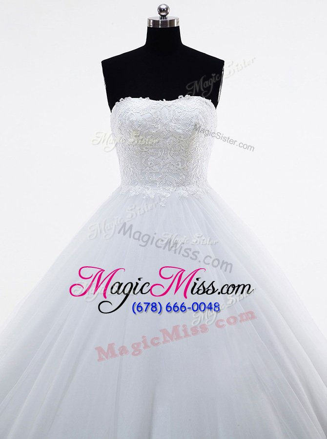 wholesale simple white sleeveless brush train lace and appliques with train wedding gown