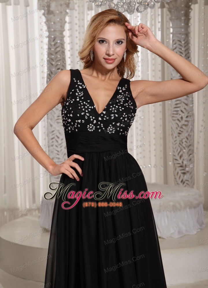 wholesale v-neck beaded bodice cheap prom celebrity dress black chiffon