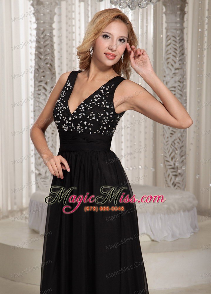 wholesale v-neck beaded bodice cheap prom celebrity dress black chiffon