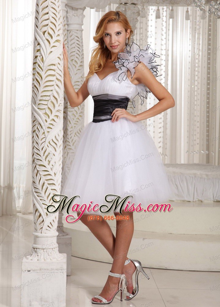 wholesale one shoulder a-line white prom homecoming dress hand made flower