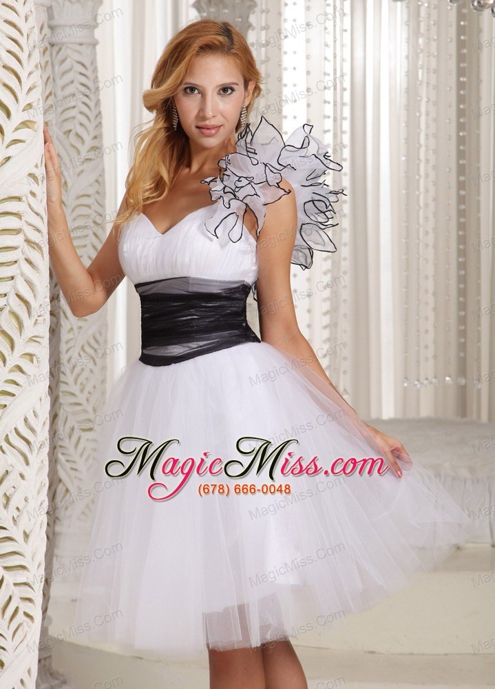 wholesale one shoulder a-line white prom homecoming dress hand made flower