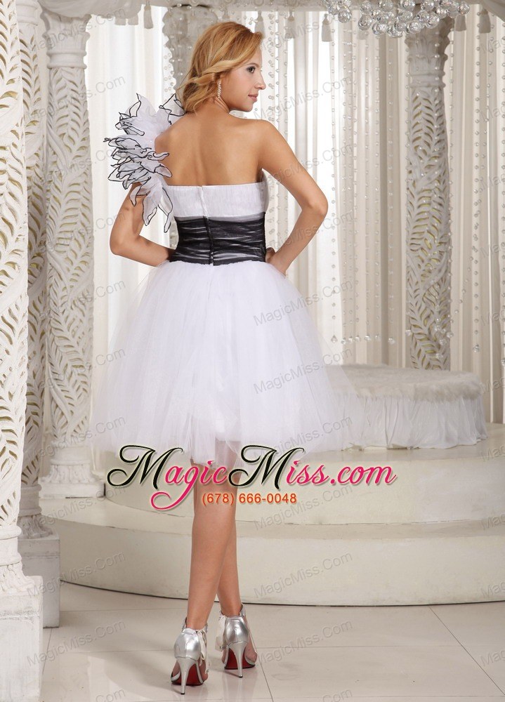 wholesale one shoulder a-line white prom homecoming dress hand made flower