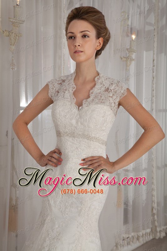 wholesale elegant mermaid / trumpet v-neck court lace beading and appliques wedding dress