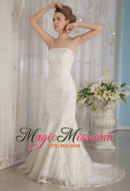 wholesale luxurious trumpet / mermaid strapless court train lace beading wedding dress