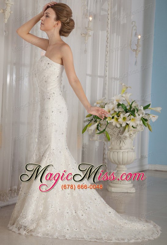 wholesale luxurious trumpet / mermaid strapless court train lace beading wedding dress