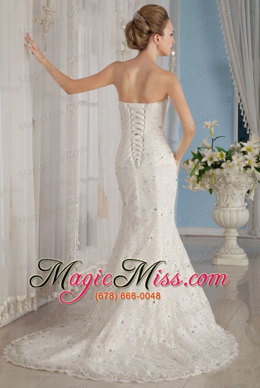 wholesale luxurious trumpet / mermaid strapless court train lace beading wedding dress