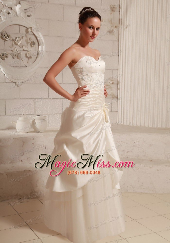 wholesale fashionable sweetheart a-line wedding dress with ruch and beading hand made flower taffeta