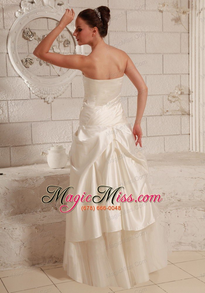 wholesale fashionable sweetheart a-line wedding dress with ruch and beading hand made flower taffeta