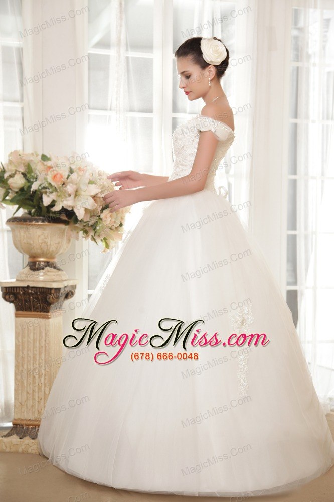 wholesale perfect ball gown off the shoulder floor-length tulle appliques wedding dress