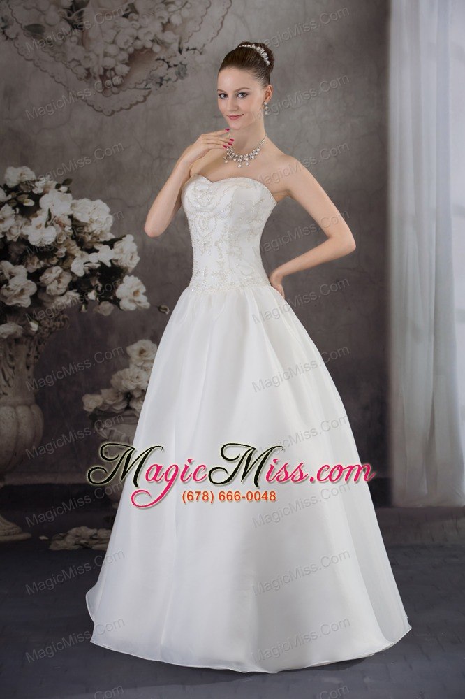 wholesale a-line sweetheart organza appliques with beading wedding dress