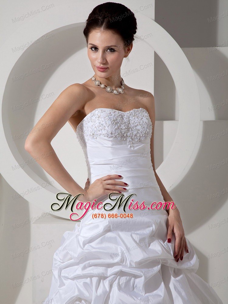 wholesale pretty a-line sweetheart court train taffeta hand made flower and appliques wedding dress