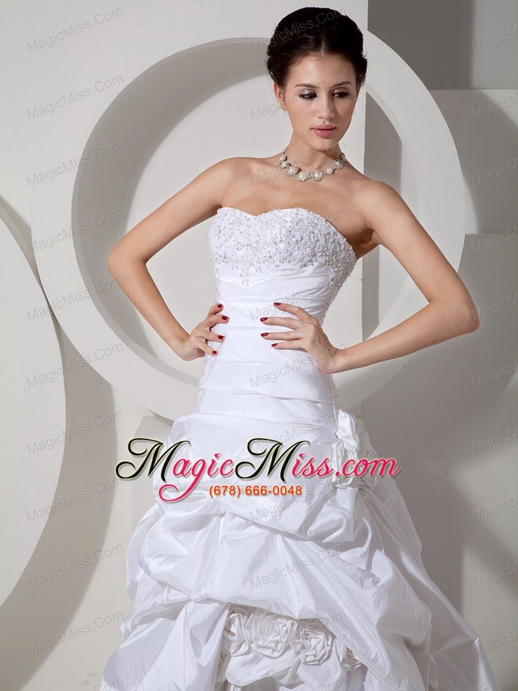 wholesale pretty a-line sweetheart court train taffeta hand made flower and appliques wedding dress