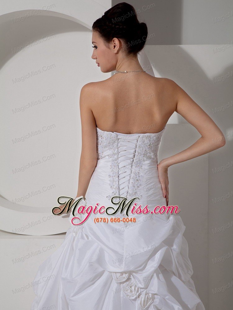 wholesale pretty a-line sweetheart court train taffeta hand made flower and appliques wedding dress