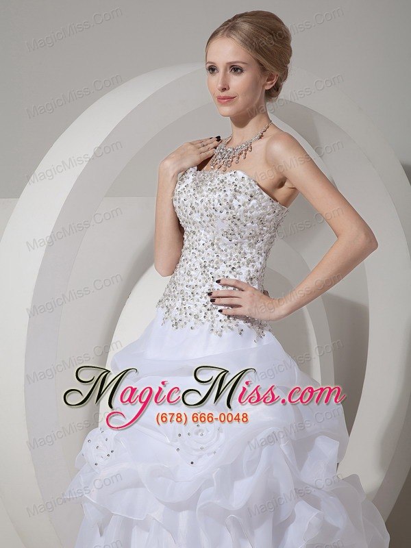 wholesale populor a-line strapless court train organza beading and hand made flowers wedding dress