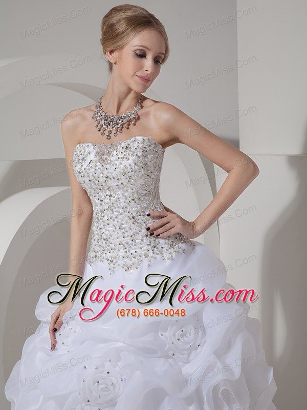 wholesale populor a-line strapless court train organza beading and hand made flowers wedding dress