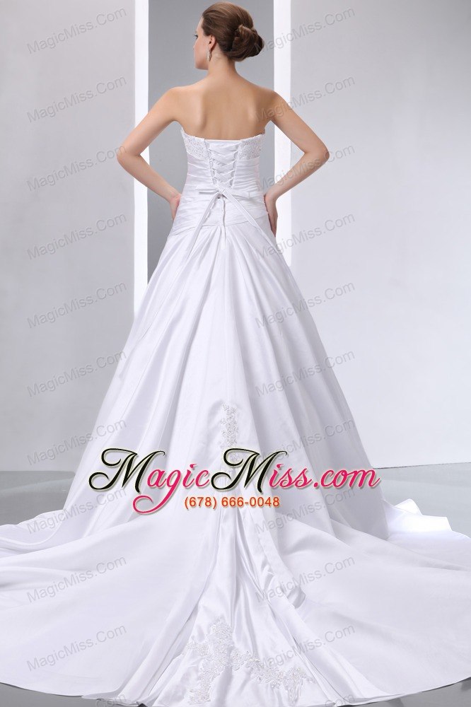 wholesale romantic a-line strapless chapel train taffeta appliques and ruch wedding dress