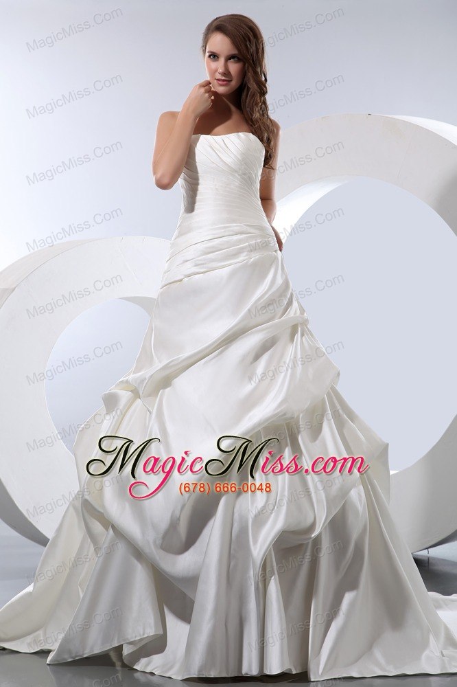 wholesale simple a-line strapless chapel train taffeta pick-ups wedding dress