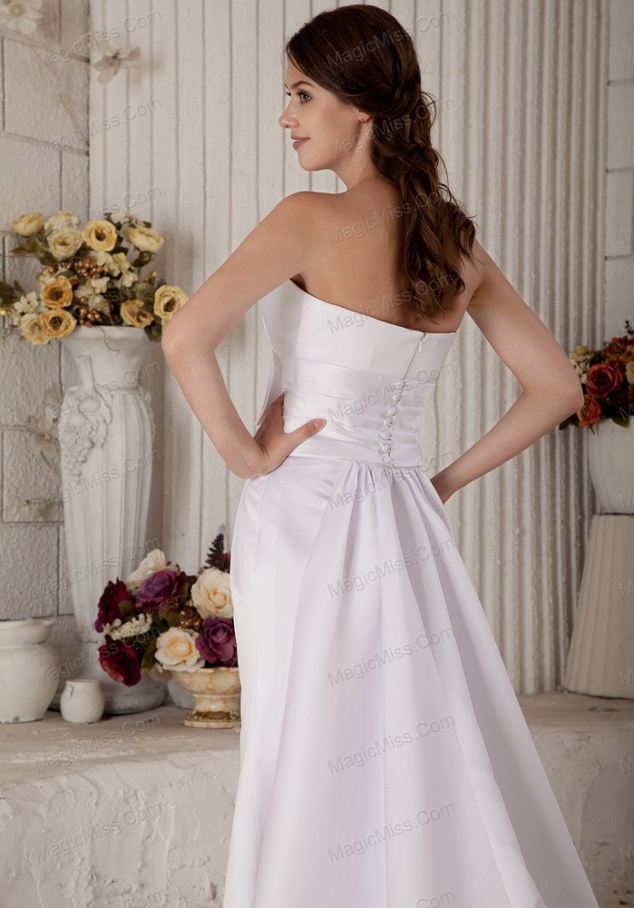 wholesale sweet a-line / princess strapless court train satin beading and bow wedding dress