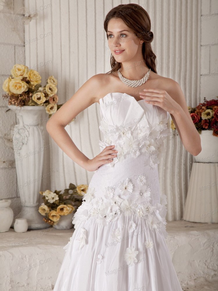 wholesale special a-line / princess strapless court train taffeta hand made flowers and beading wedding dress