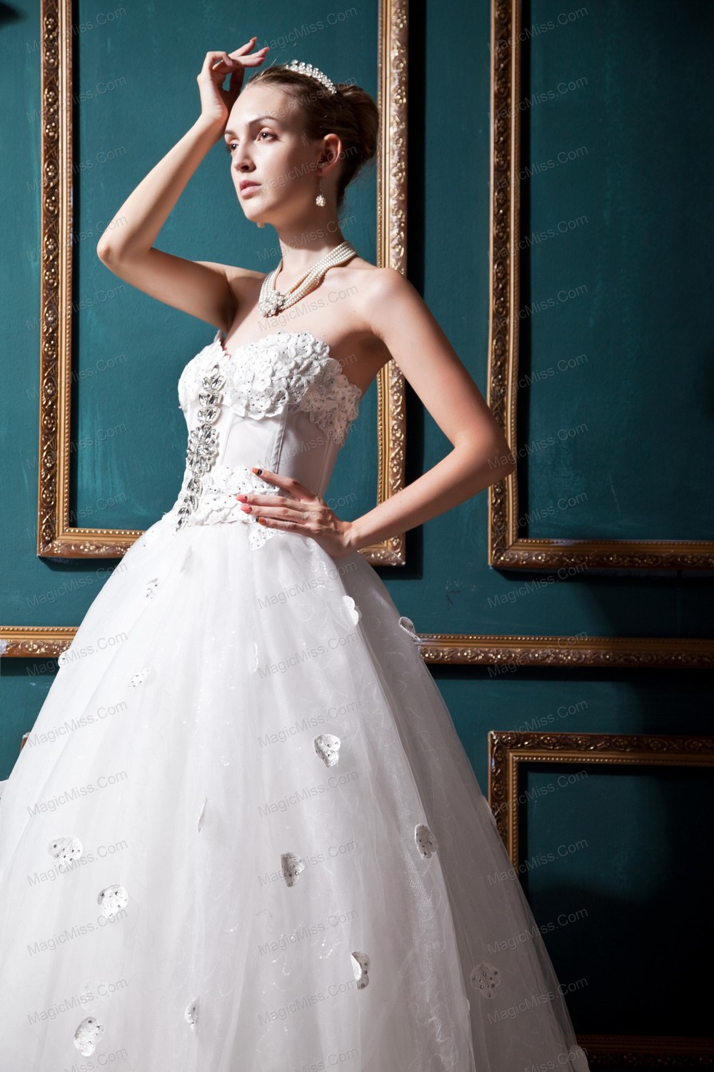 wholesale beautiful ball gown sweetheart floor-lengthtulle beading and appliques wedding dress