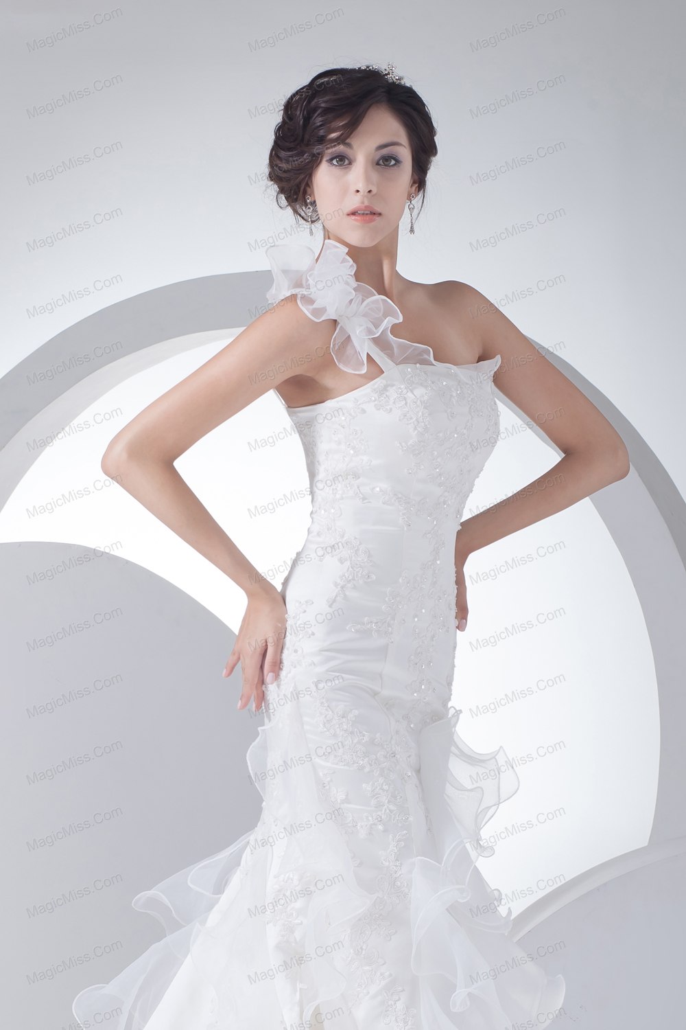 wholesale one shoulder ruffles mermaid appliques wedding dress