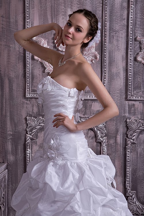 wholesale sweet a-line / princess stapless court train taffeta beading wedding dress