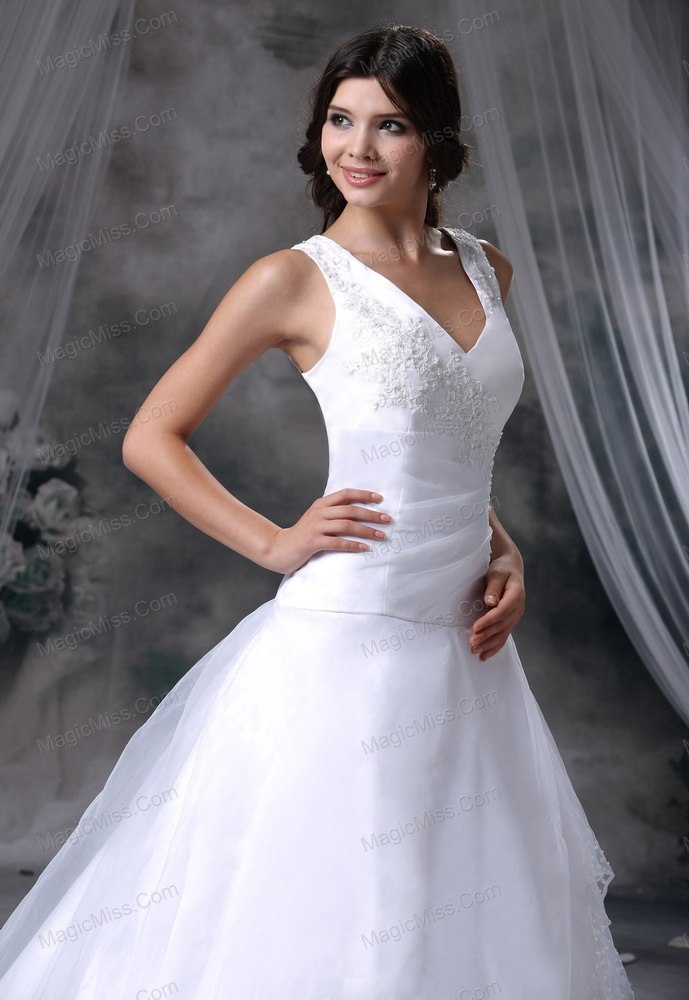 wholesale perry iowa appliques decorate bust ball gown wedding dress for 2013 chapel train organza and satin