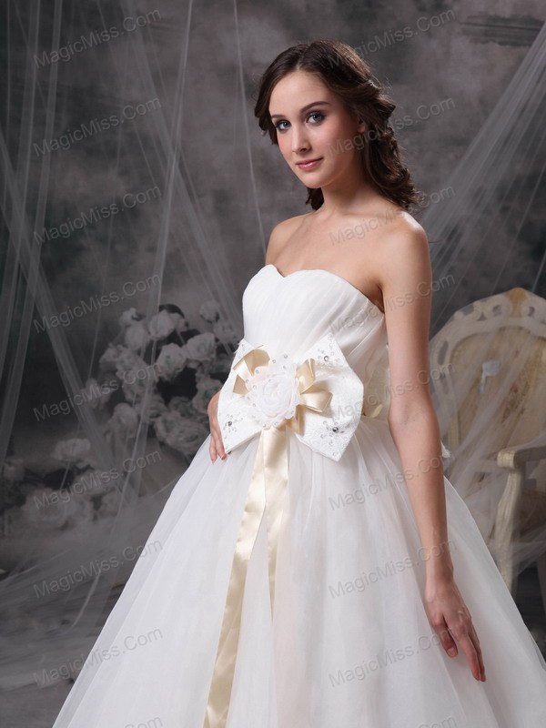 wholesale pretty a-line strapless floor-length taffeta and organza hand made flower wedding dress