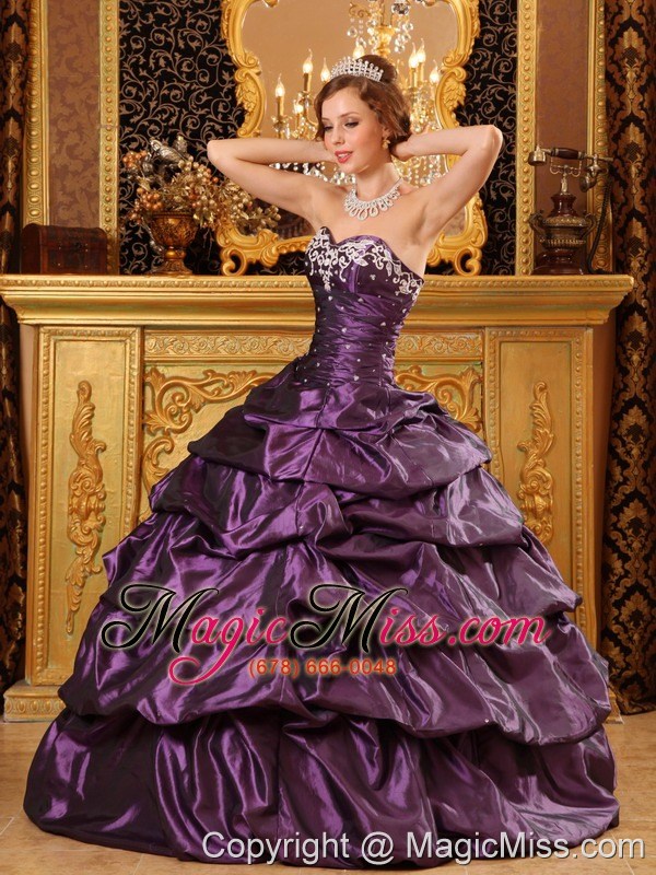 wholesale fashionable ball gown sweetheart floor-length taffeta appliques purple quinceanera dress