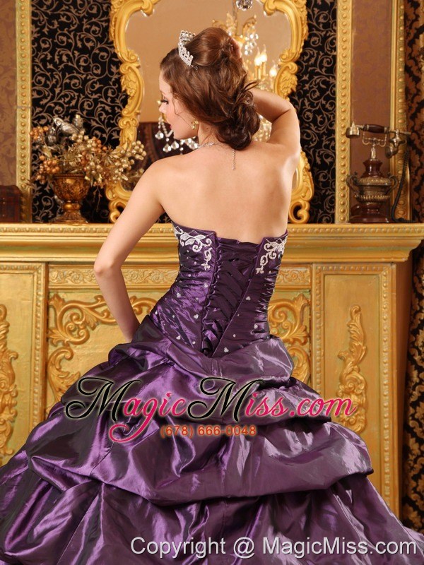 wholesale fashionable ball gown sweetheart floor-length taffeta appliques purple quinceanera dress