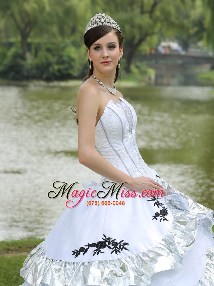 wholesale ball gown 2013 quinceanera dress for military ball appliques on taffeta organza strapless